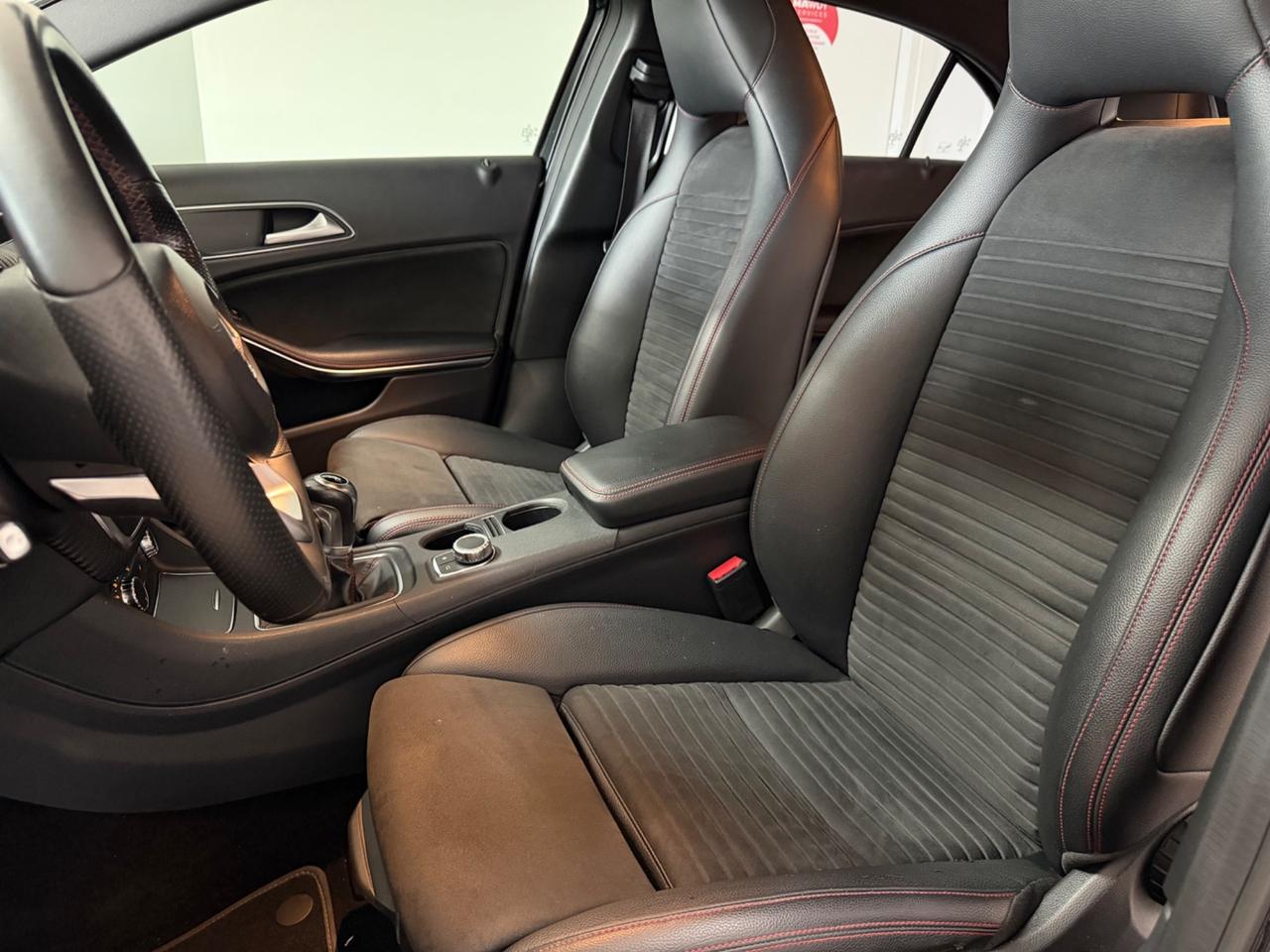 Mercedes-benz A 180 d Premium AMG