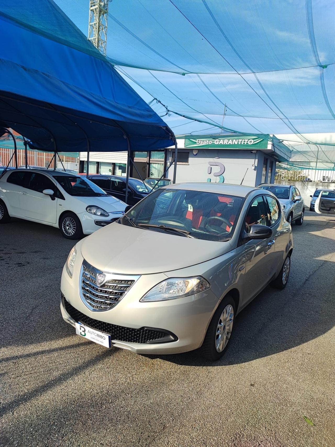 Lancia Ypsilon 1.2 69 CV 5 porte GPL