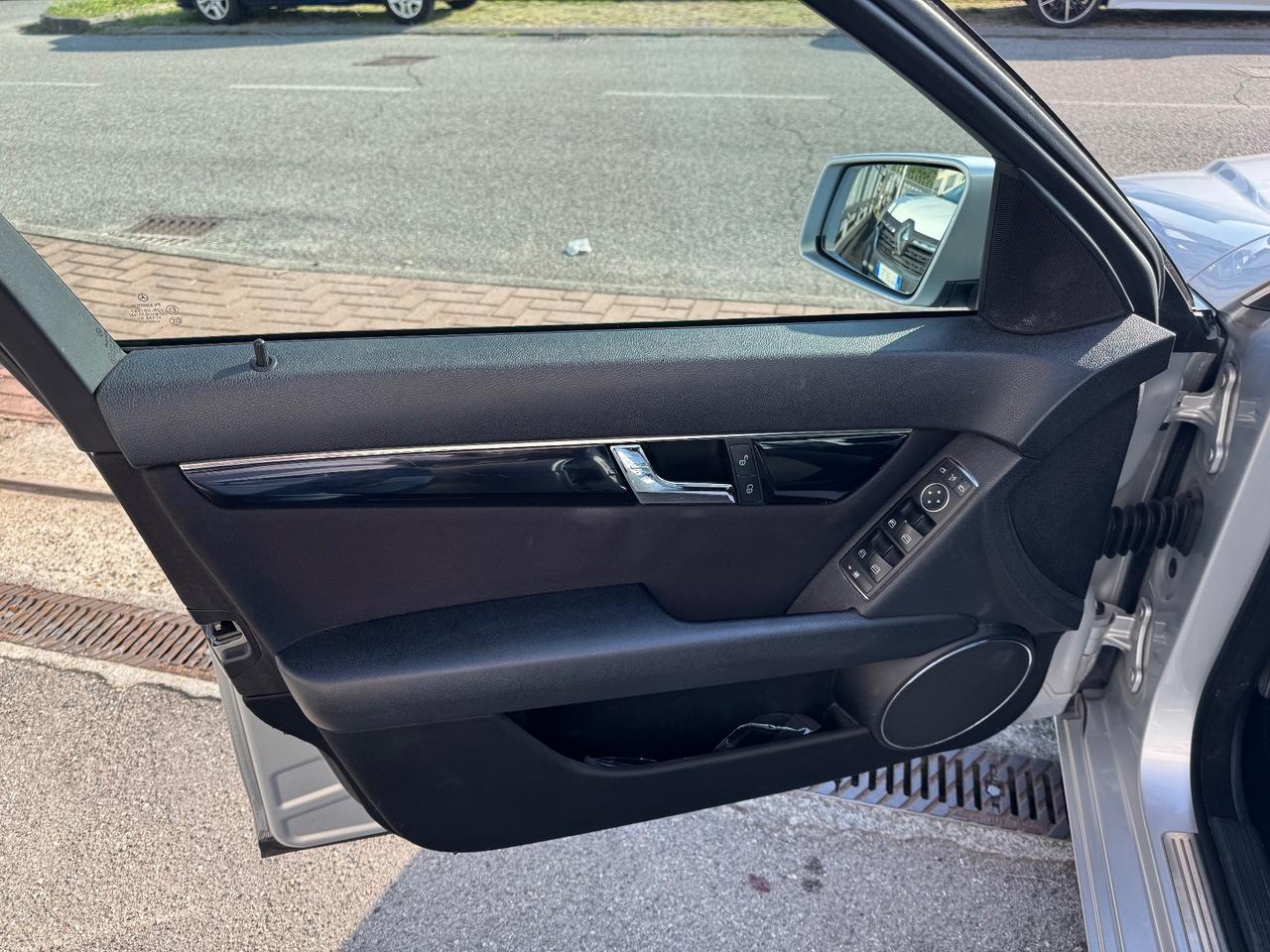 Mercedes-benz C 250 CDI BlueEFFICIENCY Avantgarde