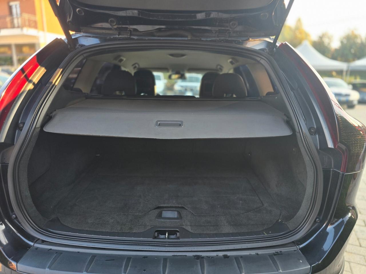 Volvo XC60 AWD 2.4/120KW/163CV /AUTOMATICO /SENSORI/PELLE/RSE
