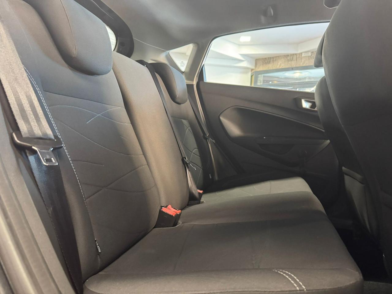 Ford Fiesta 1.5 TDCi 75CV 5 porte ST-Line