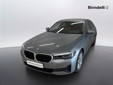 BMW Serie 5(G30/31/F90) - 520d 48V xDrive Business