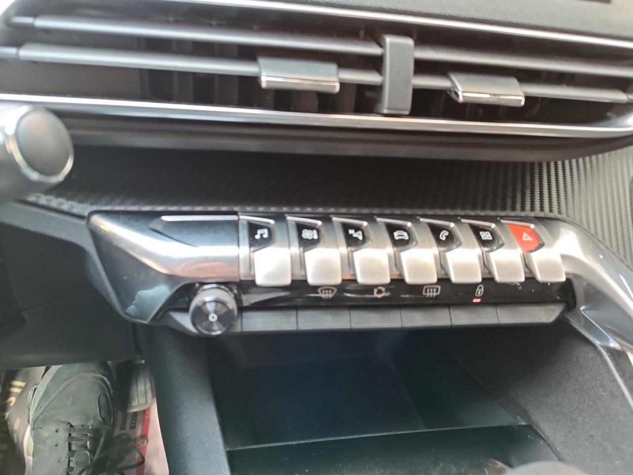 Peugeot 3008 BlueHDi 120 CV ALLURE FULL