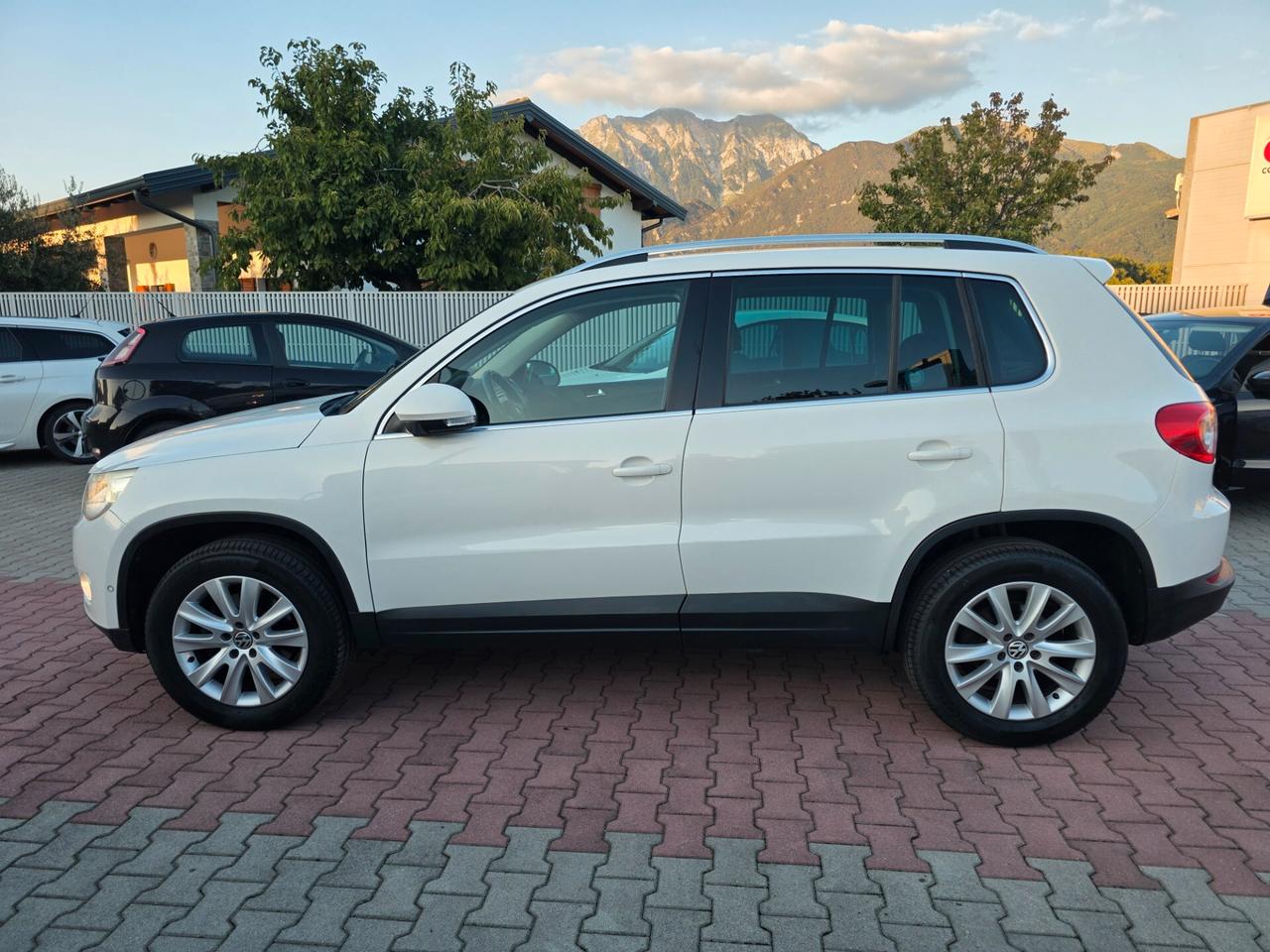 Volkswagen Tiguan 2.0 TDI Sport perfetta e garantita 12M