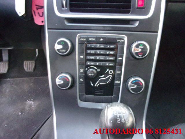 VOLVO S60 2.0 T Powershift Summum