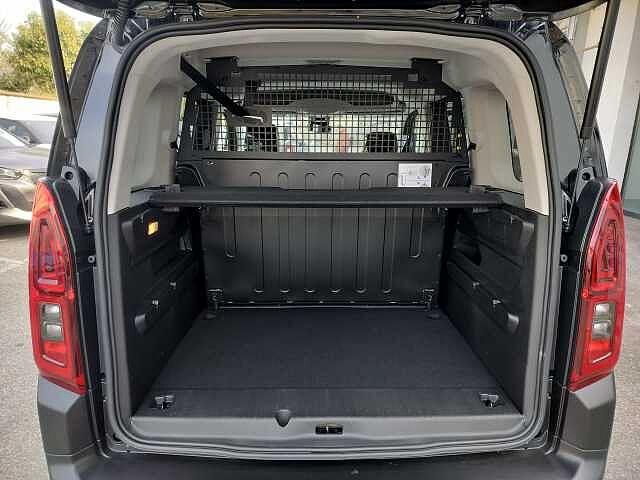 Citroen Berlingo BlueHDi 130 EAT8 Combi Plus KM Ø