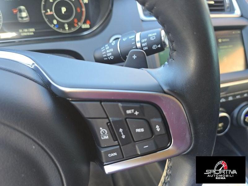 Jaguar E-Pace R-DYNAMIC TOTAL BLACK UNIPRO!