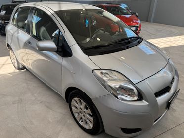 Daihatsu Charade 1.3 B You Five TOYOTA YARIS
