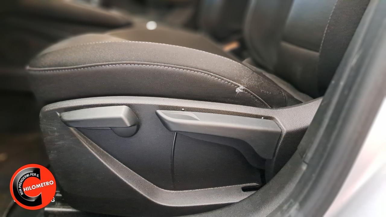 Renault Clio TCe 100 CV 5 porte Intens