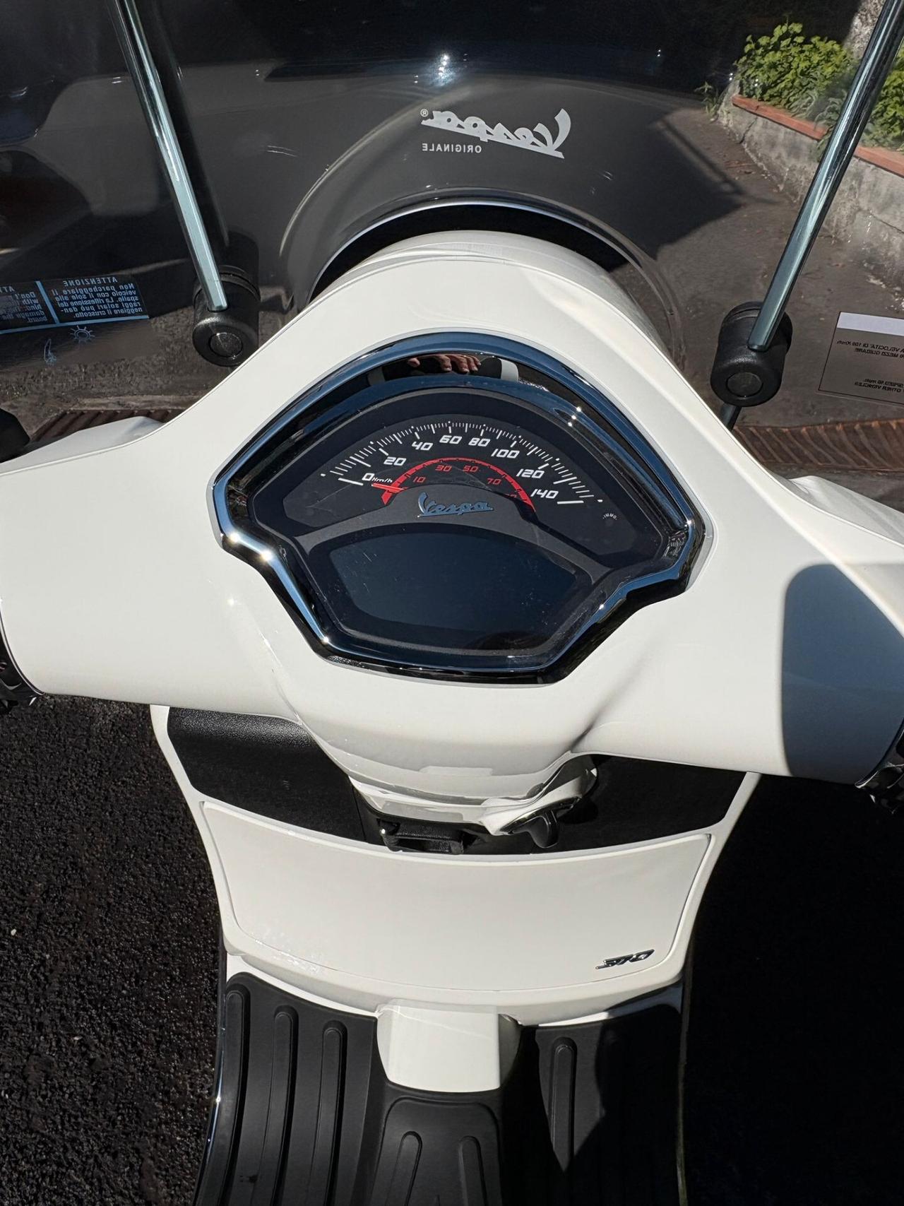 Piaggio Vespa 310 GTS hpe