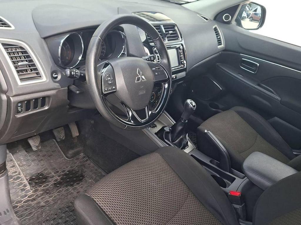 Mitsubishi ASX 1.6 Invite Navi 2WD