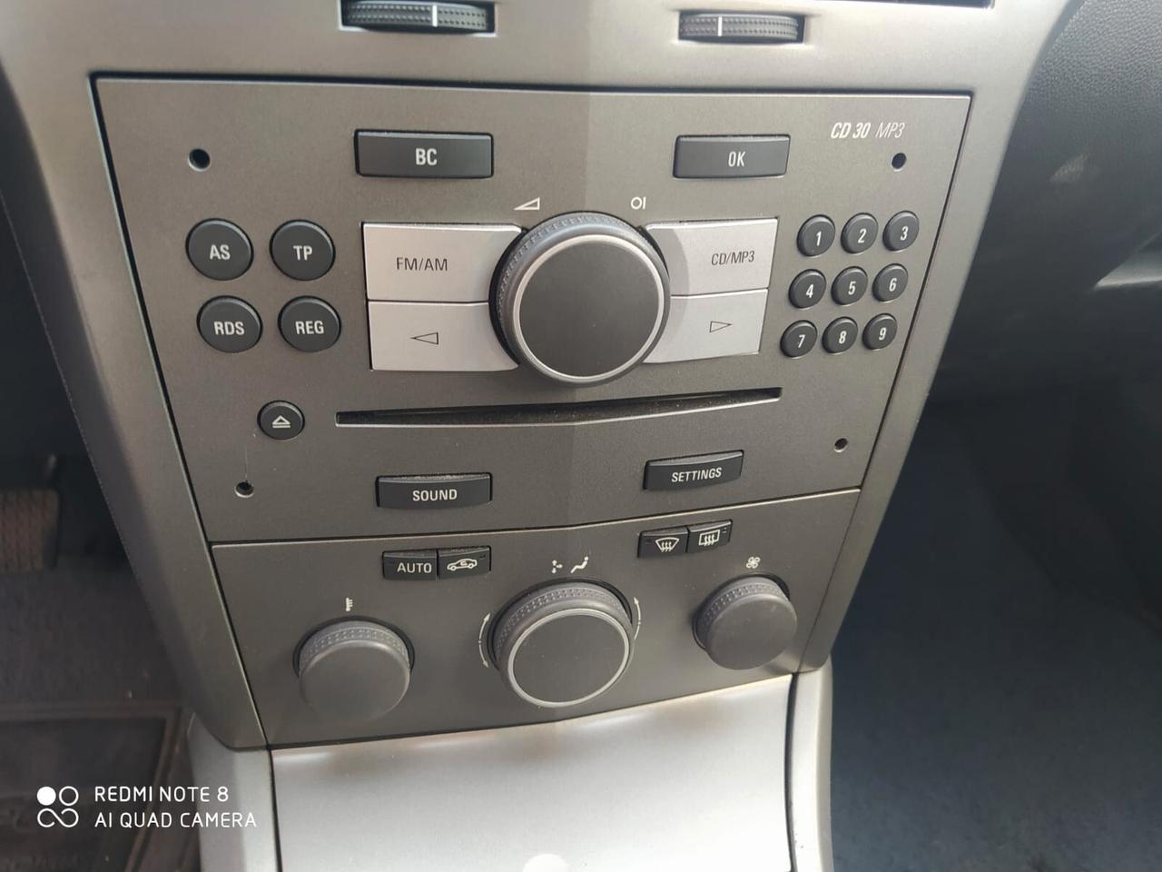 Opel Astra GTC 1.9 CDTI Sport