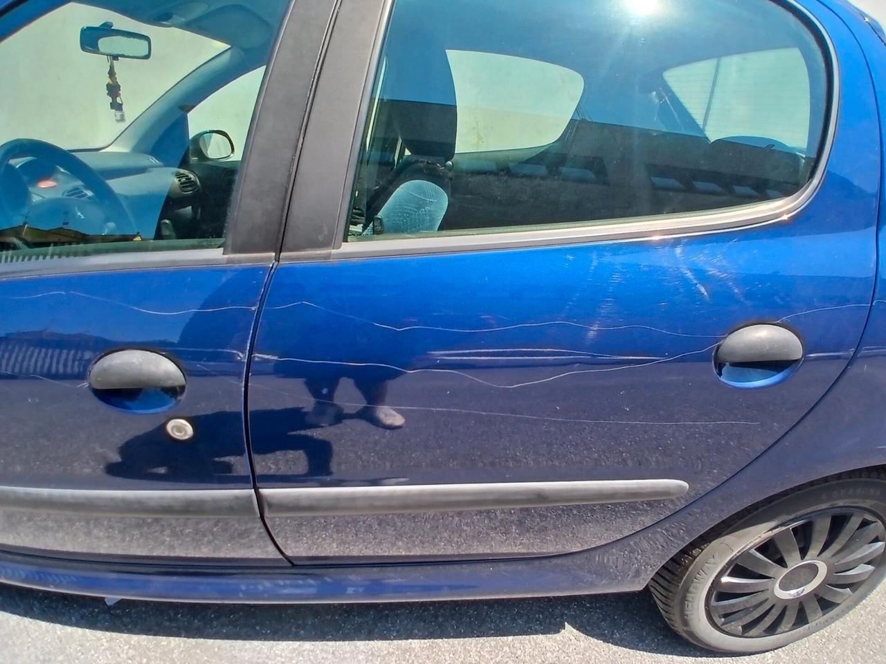 Peugeot 206 1.1 5p. XR