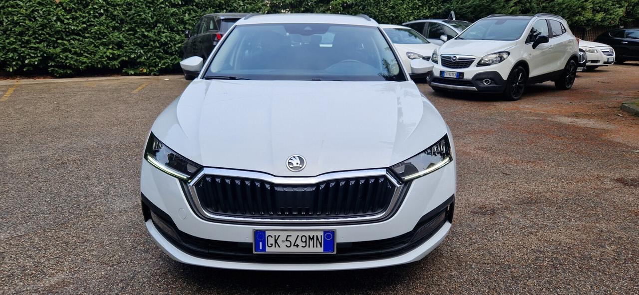 Skoda Octavia 2.0 TDI EVO SCR DSG Wagon Sportline