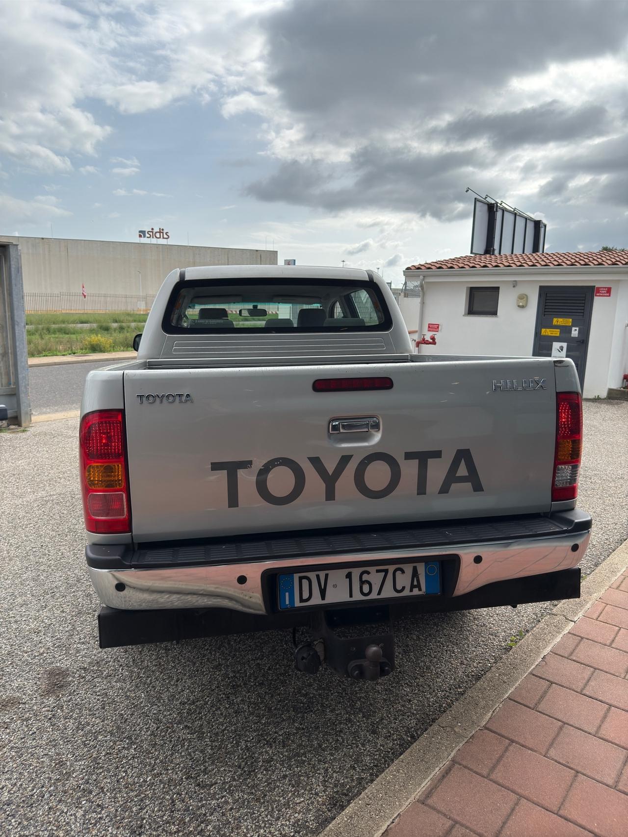 Toyota Hilux 3.0 D-4D DOPPIA CABINA my09" GANCIO TRAINO