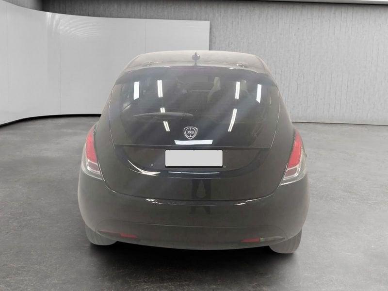 Lancia Ypsilon 1.0 firefly hybrid Oro s&s 70cv