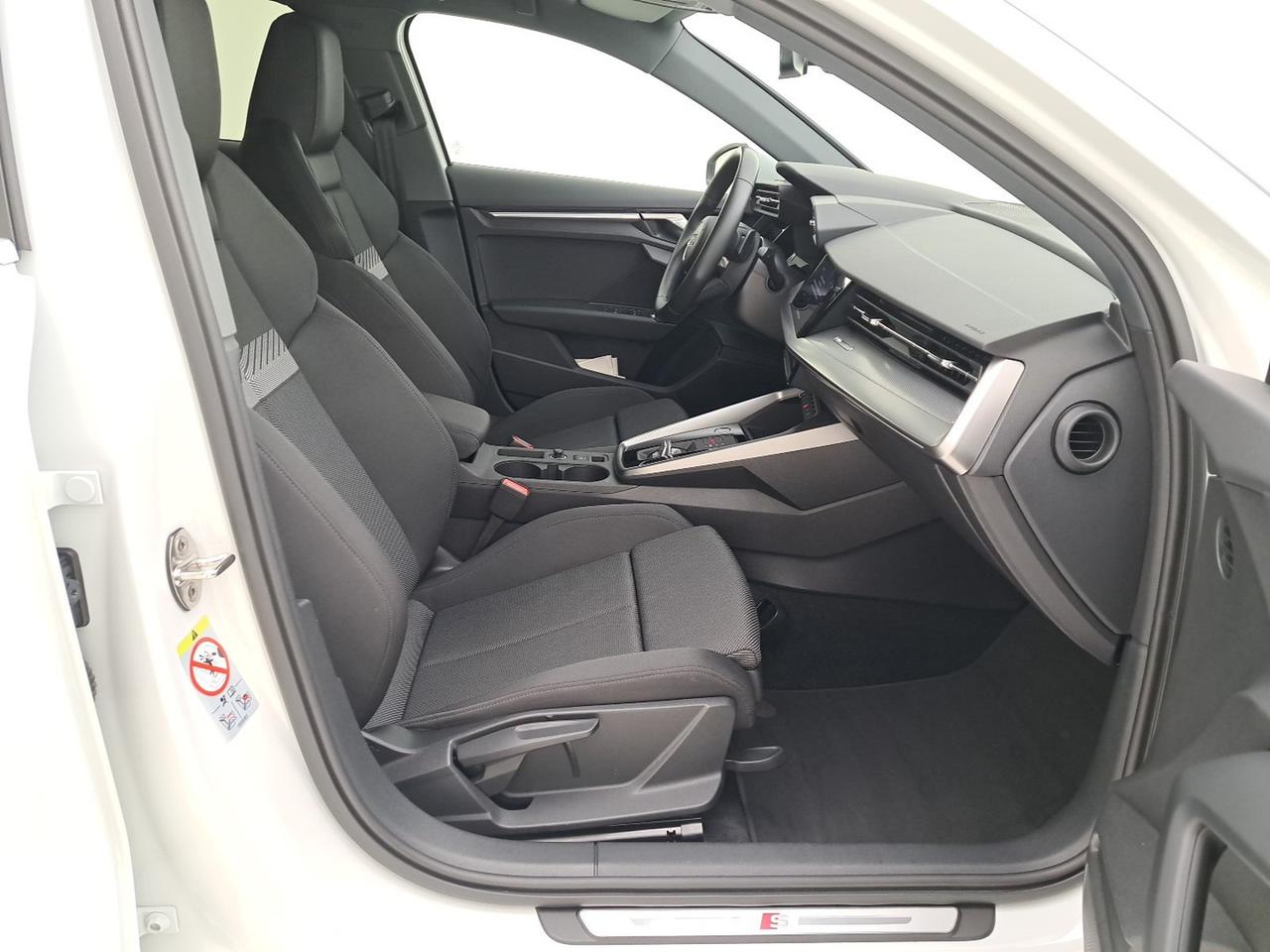 Audi A3 sportback 35 2.0 tdi s line edition s-tronic