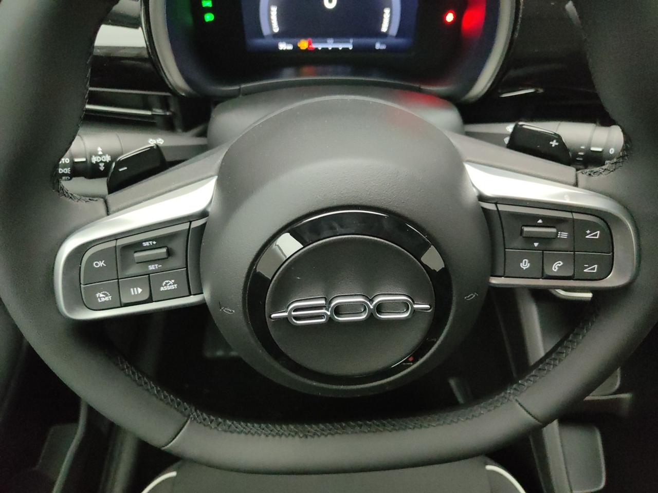 FIAT 600 IV 2023 1.2 MHEV 110CV DCT