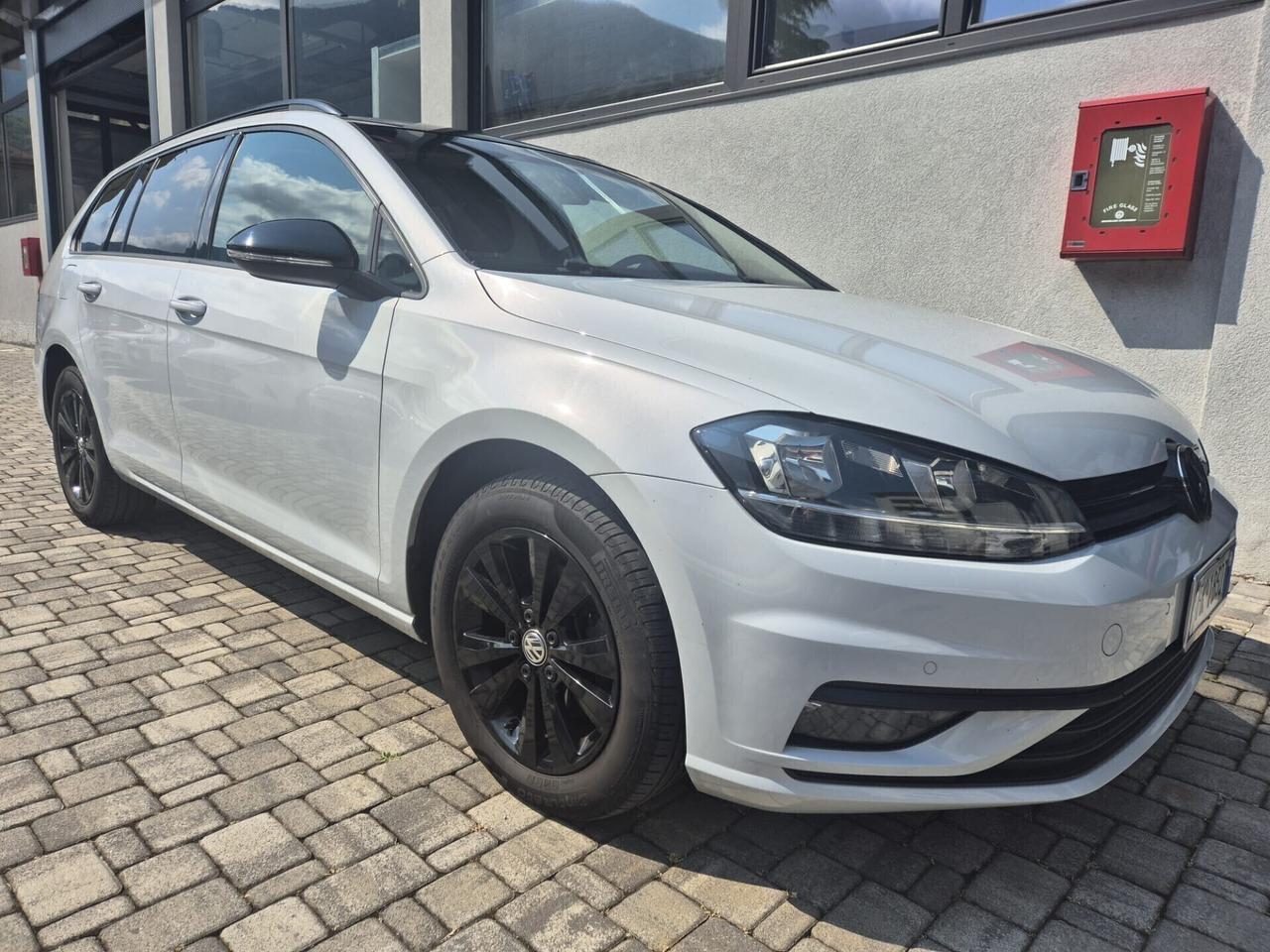 Volkswagen Golf Variant 1.6 TDI 110 CV 5p. Executi