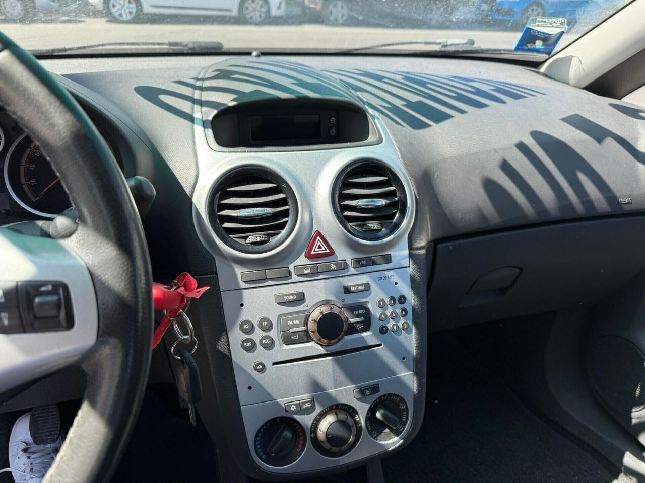 Opel Corsa 1.2 85CV 3 porte GPL-TECH Ecotec - ANNO 2012 - GPL CASA MADRE