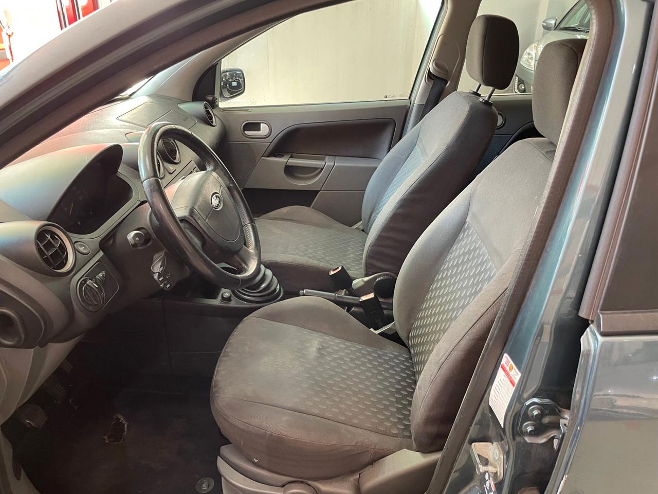 Ford Fiesta 1.4 16V EURO4 95.000KM!!!