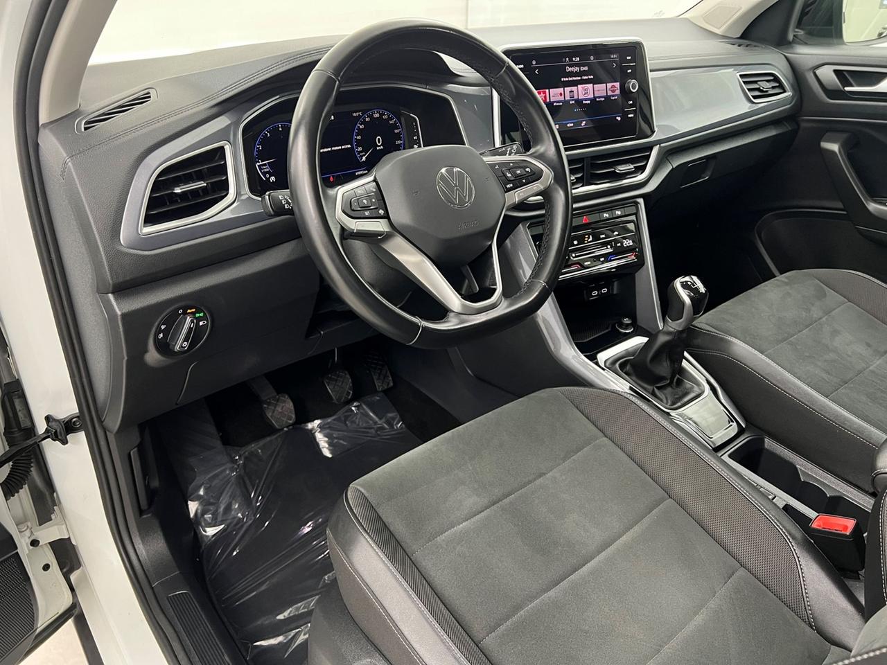 VOLKSWAGEN T-Roc 2022 T-Roc 1.0 tsi Style 110cv