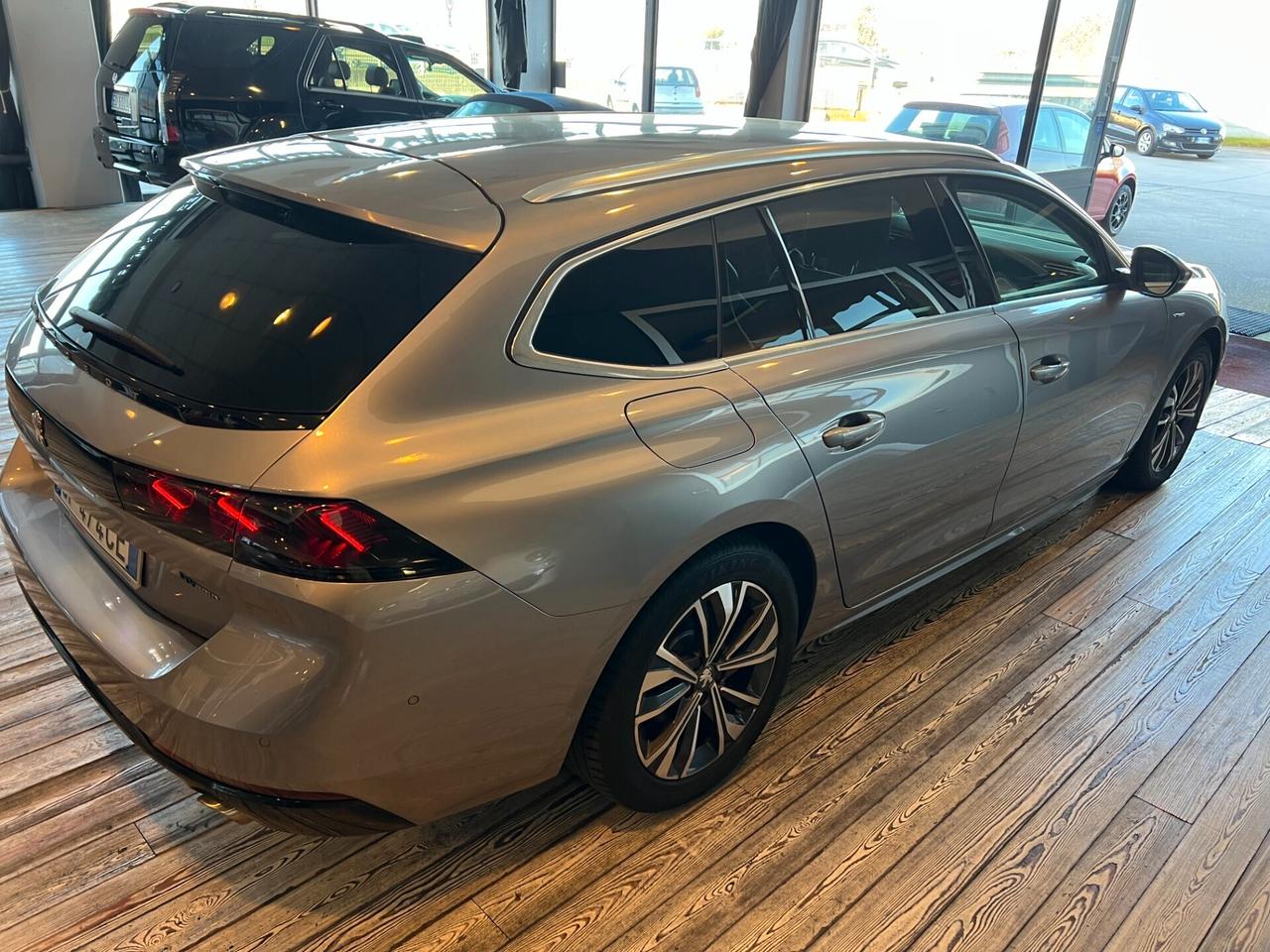 Peugeot 508 Hybrid 225CV e-EAT8 SW Allure Pack