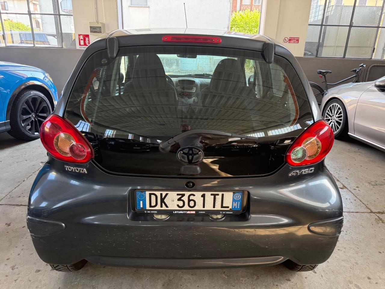 Toyota Aygo 1.0 12V VVT-i 5 porte Sol