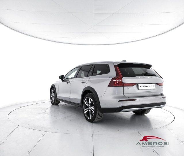 VOLVO V60 Cross Country Cross Country B4 AWD mild hybrid Diesel Core