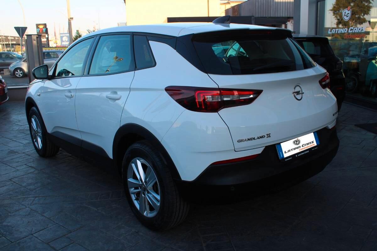 Opel Grandland X 1.5 ecotec Business s&s 130cv con Navi e CarPlay