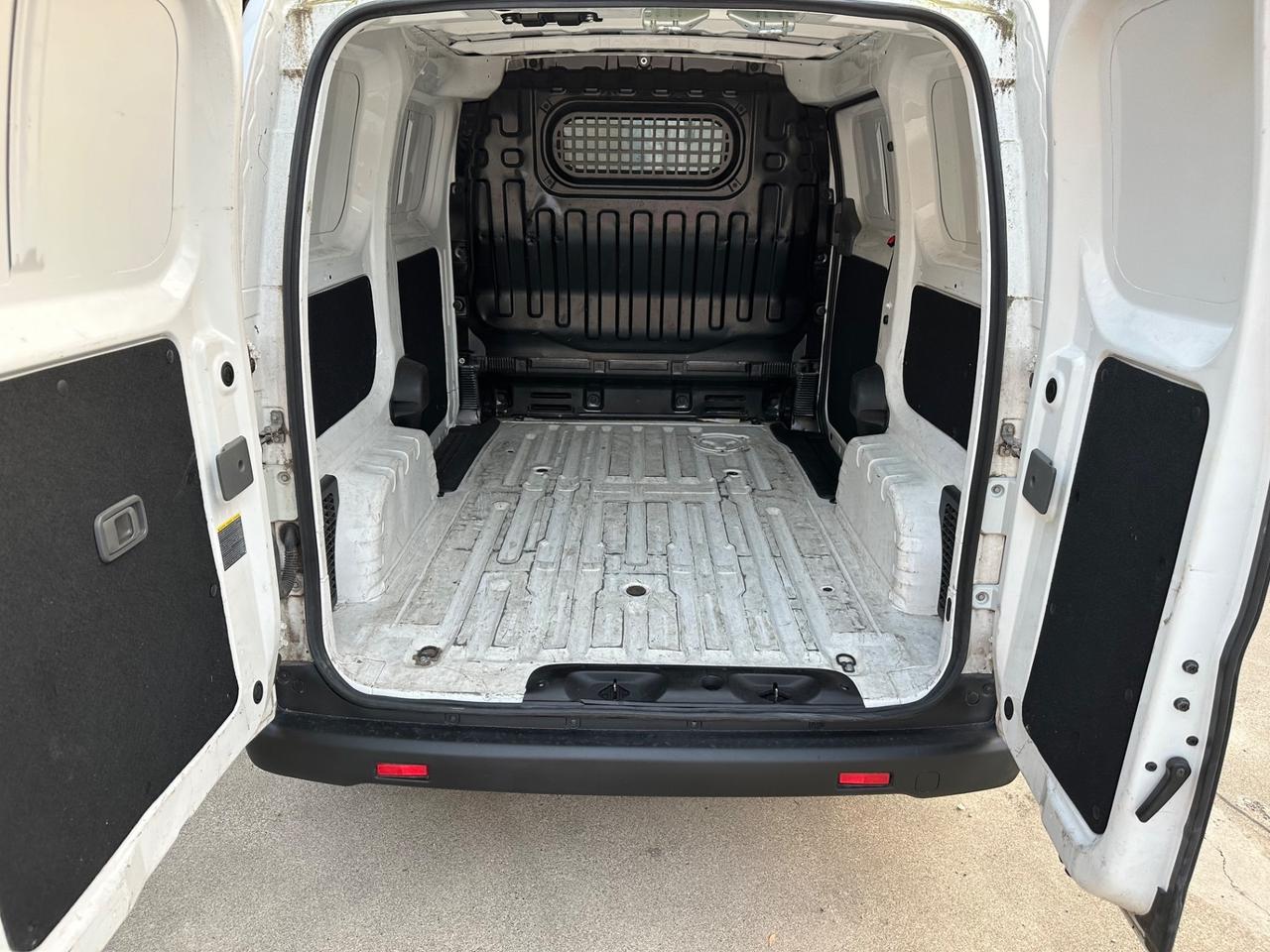 Nissan NV200 e-NV200 EV Van