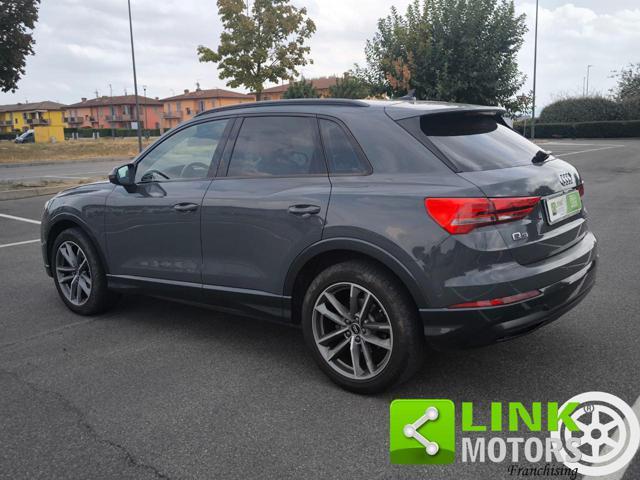 AUDI Q3 40 TDI quattro S tronic Business Advanced