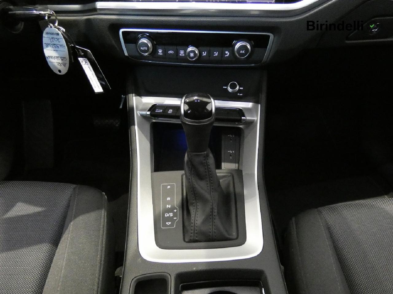 AUDI Q3 2ª serie - Q3 SPB 35 TDI S tronic Business Plus