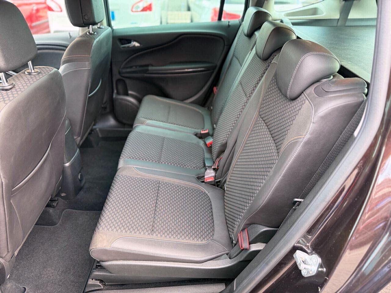 Opel Zafira Tourer 7 posti 1.4 GPL 140CV Cosmo - 2016