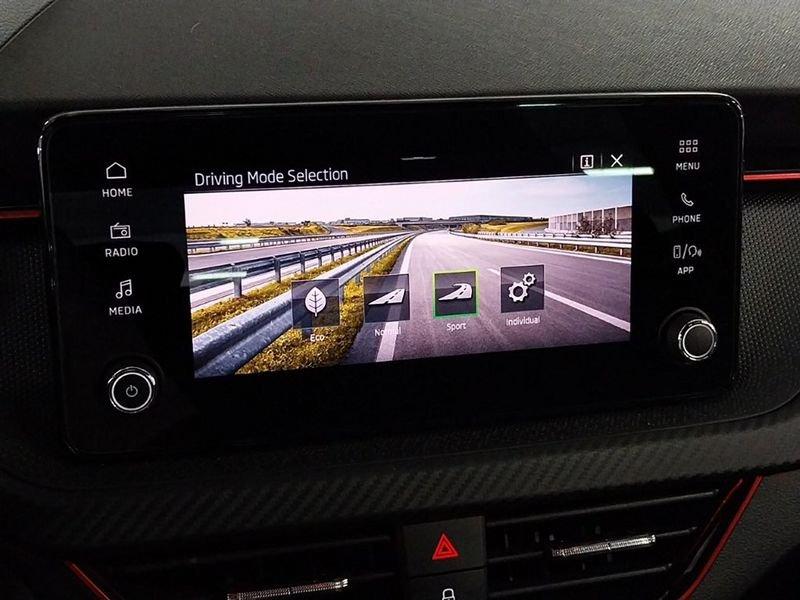 Škoda Kamiq 2024 1.0 TSI 115cv Monte Carlo DSG