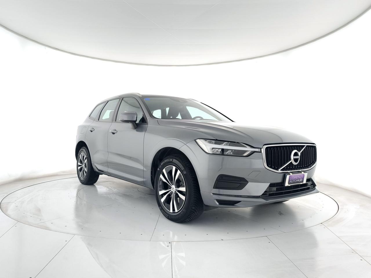 VOLVO XC60 2.0 b4 Momentum Pro awd auto CAMERA+APP CONNECT