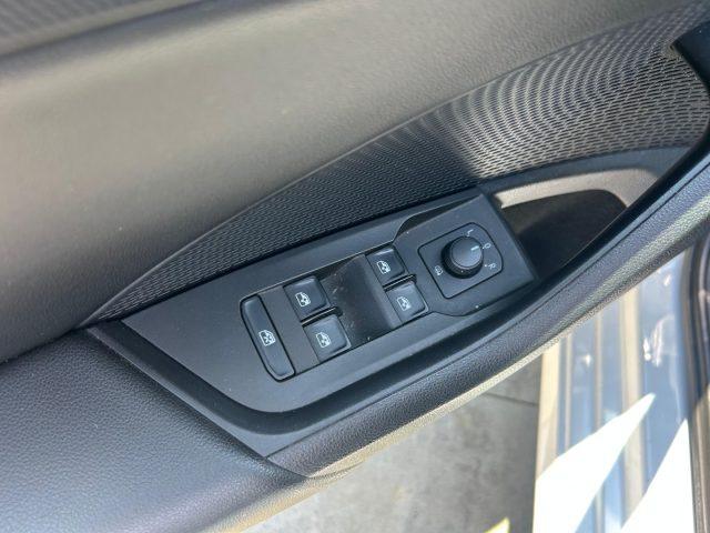 SKODA Octavia 2.0 TDI EVO SCR DSG Wagon Ambition