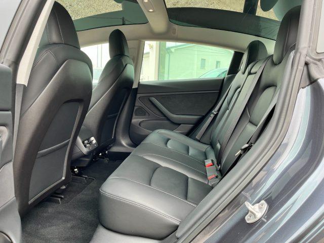 TESLA Model 3 Long Range AWD Performance