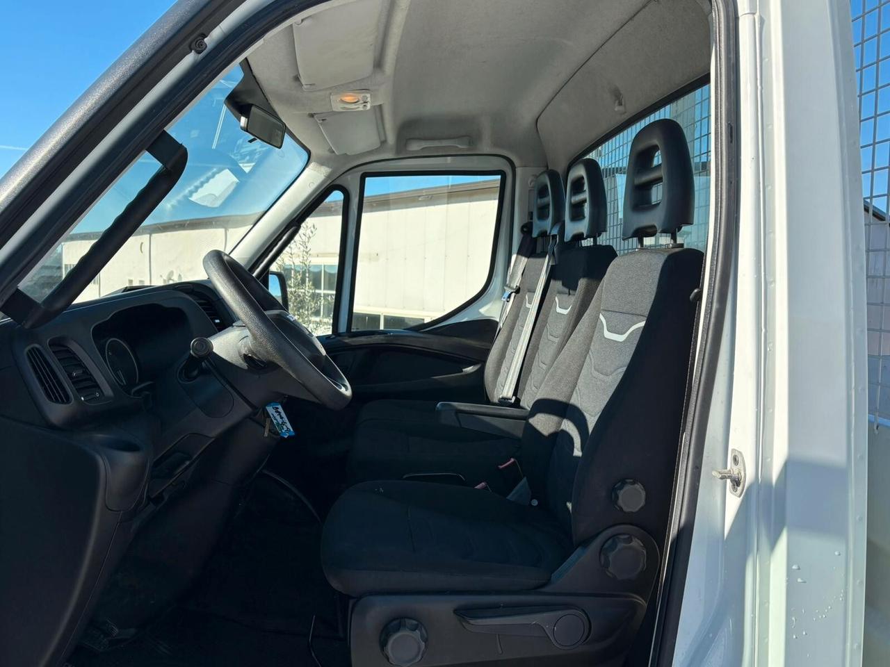 Iveco Daily RIBALTABILE TRILATERALE 35C12