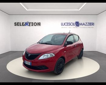 LANCIA Ypsilon 3ª serie - Ypsilon 1.0 FireFly 5 porte S&S Hybrid Ecochic Silver