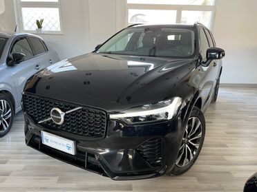 Volvo XC60 B4 (d) AWD automatico Ultimate Dark