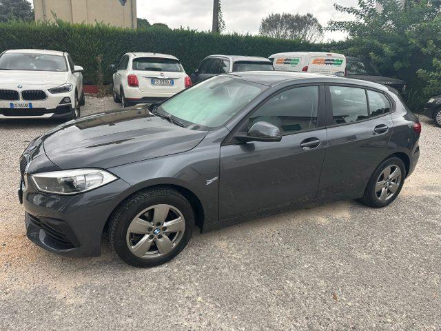 BMW 118 i 5p. Business Advantage