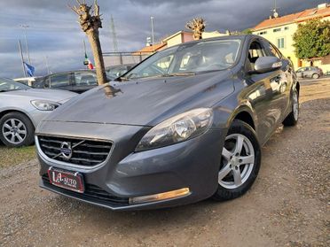 VOLVO - V40 - 1.6 D2 Summum