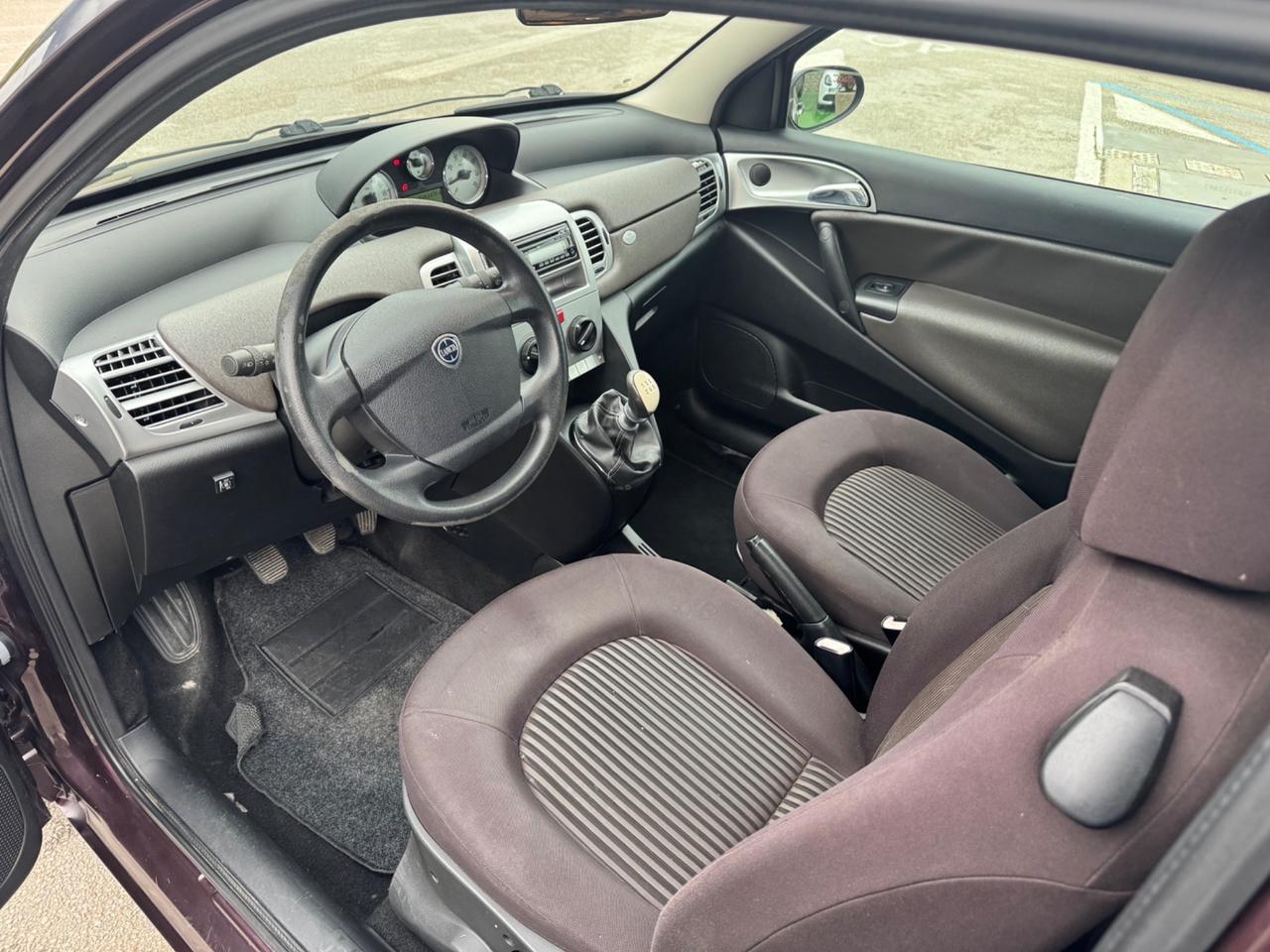 Lancia Ypsilon 1.4 Oro Ecochic GPL