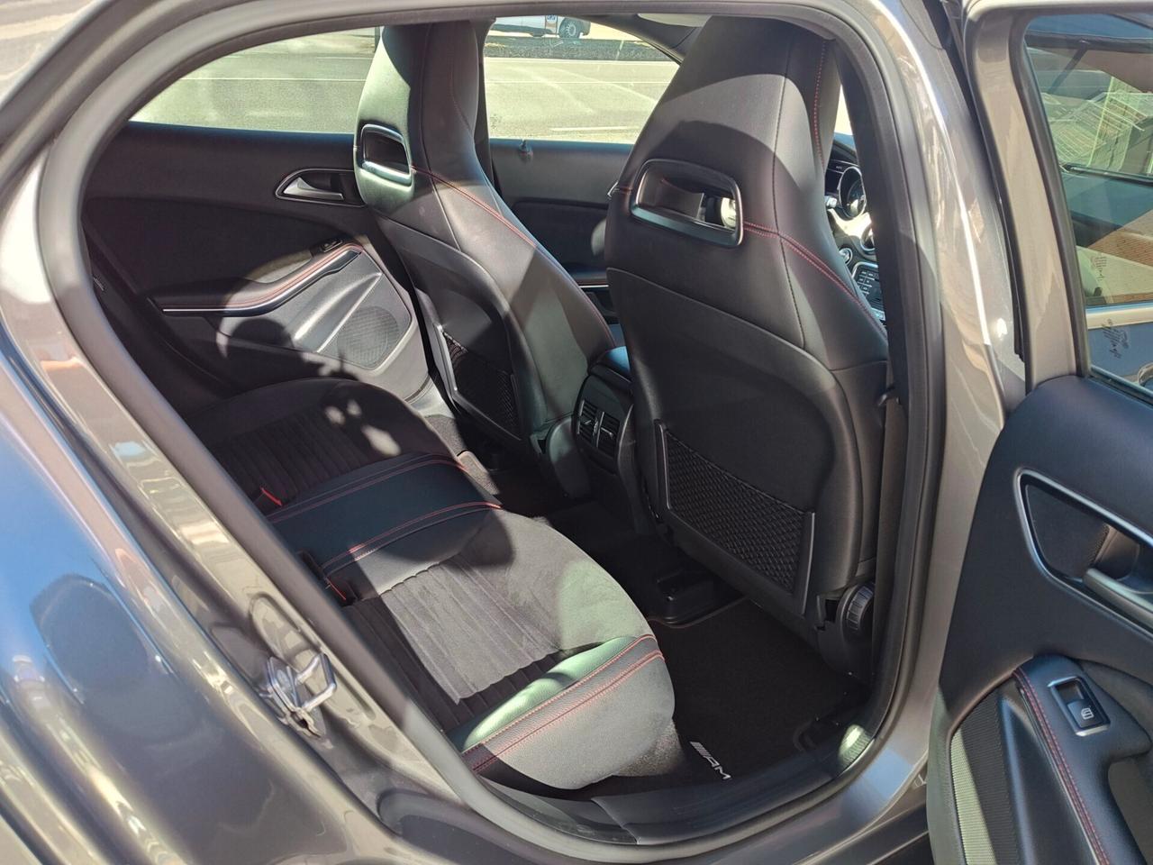 MERCEDES GLA 200D AUTOM. PREM. AMG LINE 2.0 136 CV