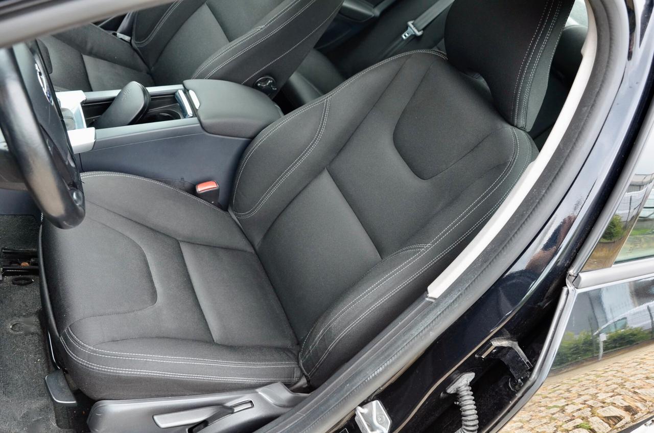 VOLVO S60 2.0 D3 KINETIC 136cv GEARTRONIC, UFF ITALIANA, SERVICE CON FATTURE, NAVI, BLUETOOTH, PERMUTE