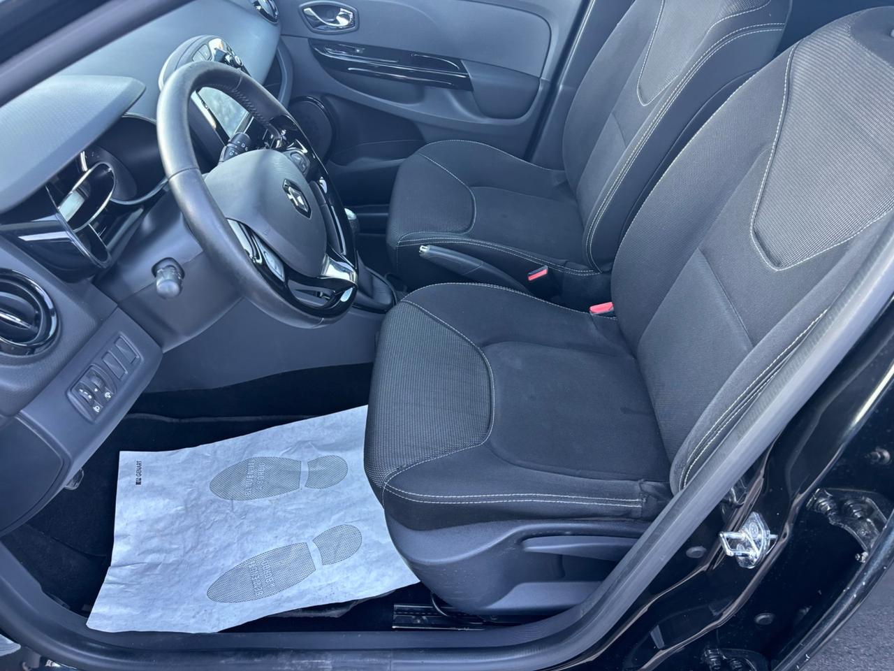Renault Clio 1.5 dCi 8V 75CV 5 porte Costume National