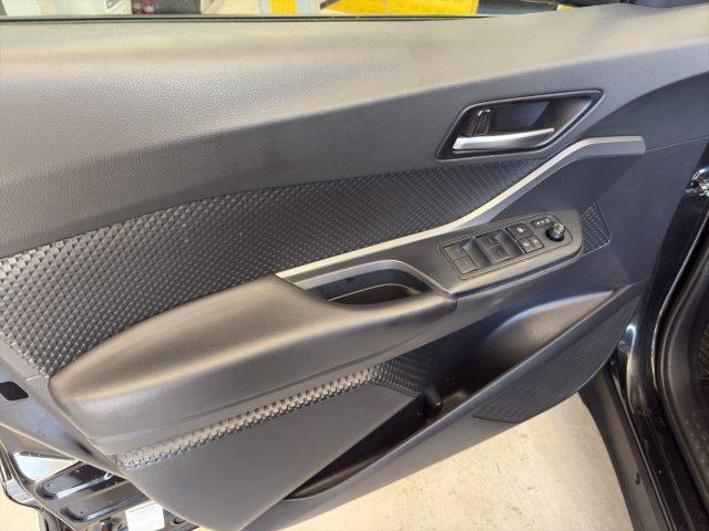 TOYOTA C-HR 1.8 Hybrid E-CVT Active