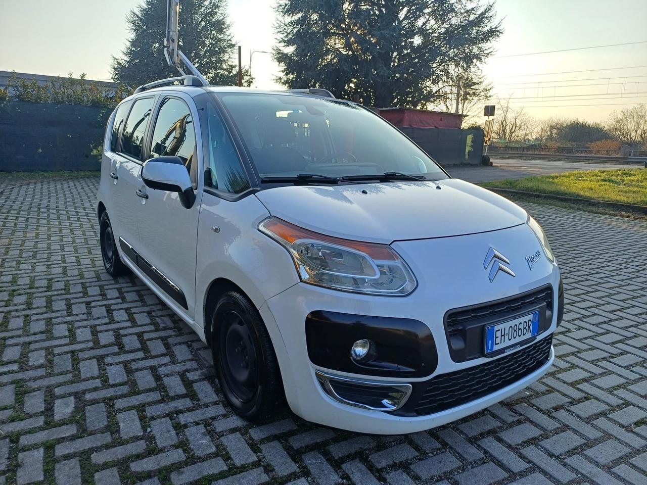 Citroen C3 Picasso C3 Picasso 1.4 VTi 95 Exclusive Theatre