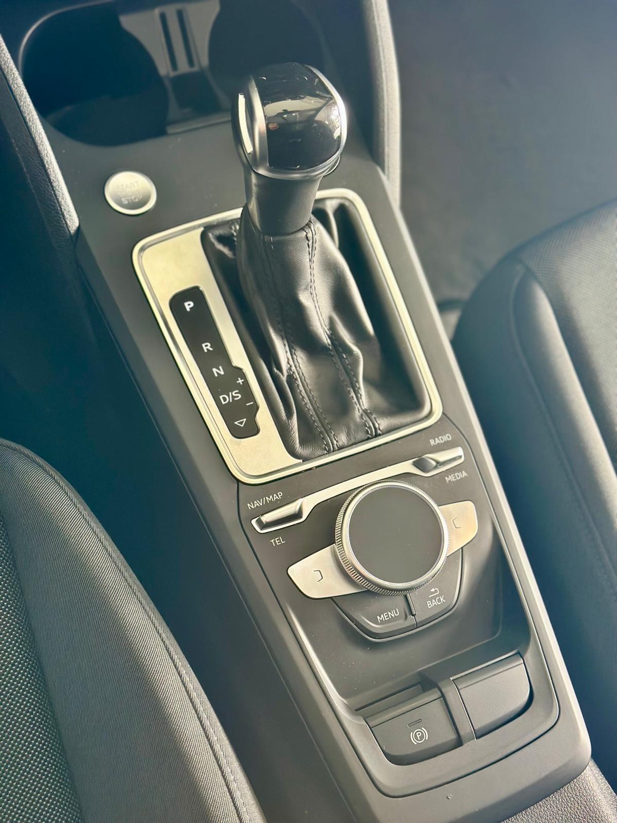 Audi Q2 30 TDI S tronic Admired Advanced